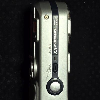 Sony Cyber-shot 3.2 Mega Pixels digital camera with case and Kodak Easy Share Z1285 Digital Camera with case