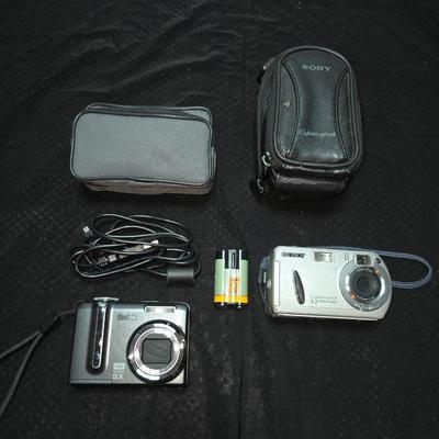 Sony Cyber-shot 3.2 Mega Pixels digital camera with case and Kodak Easy Share Z1285 Digital Camera with case