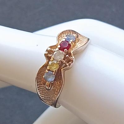 Vintage Mother's muti-colored gemstone ring 14K - 14 K gold marked Size 6