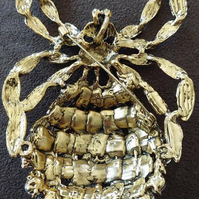 Amazing! Gigantic Spider Brooch