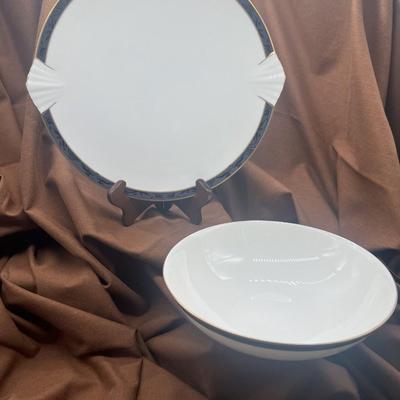 Sale Photo Thumbnail #256: This is a very striking china set, USA made 
Includes : 8 each
 cups and saucers, dinner plates, salad plates , bread & butter plates
6 coupe soup bowls
1 platter
1 serving bowl