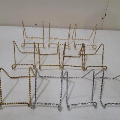11 Metal Display Holders