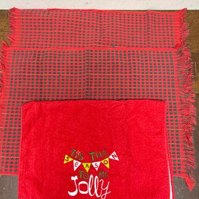 Sale Photo Thumbnail #432: Checkered Dishtowels & 1 bathroom Hand-towel.