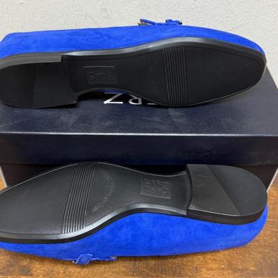 Sale Photo Thumbnail #441: Unworn. New in original box.