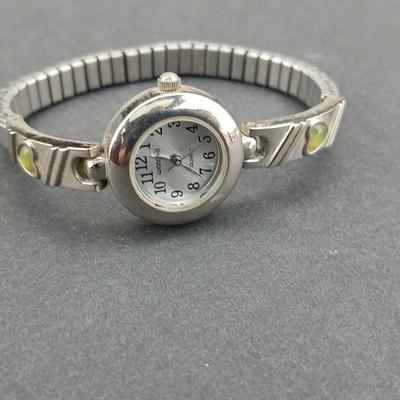 Watch it stretch band women's watch with two brooch pins - Silver toned brooch and bow brooch