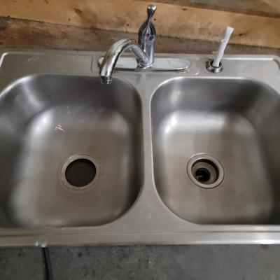 Double Kitchen Sink