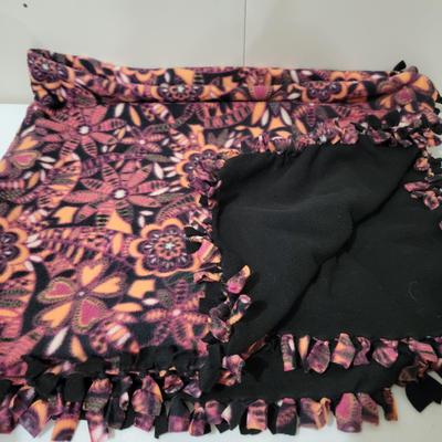 Medium Floral Throw Blanket