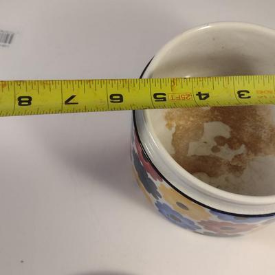 Sale Photo Thumbnail #148: Vintage Hand Painted Ges Gesch Germany Porcelain Storage Box with Lid- Approx 5 1/2" in Diameter.  Item has chipping and discoloration- please see all pictures.