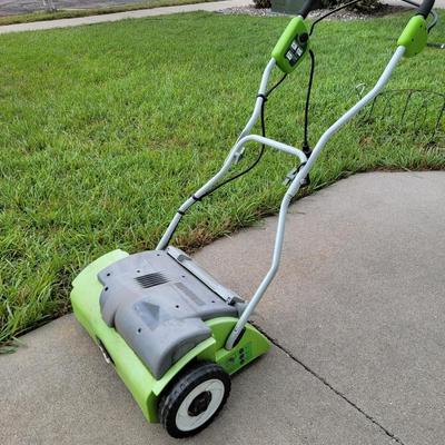 Greenworks Dethatcher