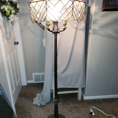 Sale Photo Thumbnail #2: 5 ft high
3 bulbs 
3 light selection