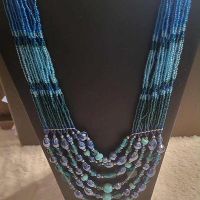 Beautiful southwestern style necklace, stone, and glass