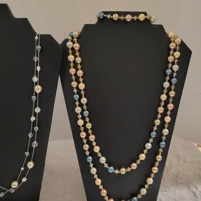 Necklace lot