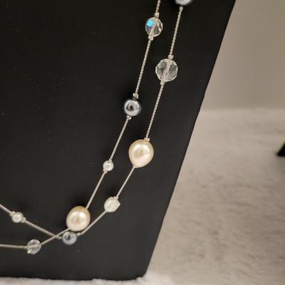 Necklace lot