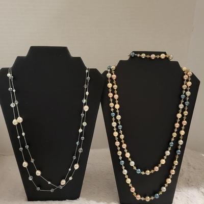 Necklace lot
