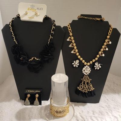 Selena necklace, J.Crew necklace, Wakeby Forest Earrings, bracelet