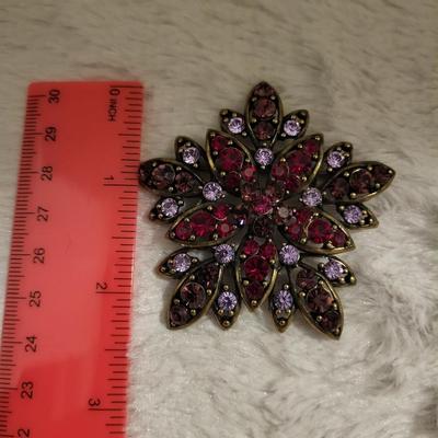 Vintage brooch and necklace