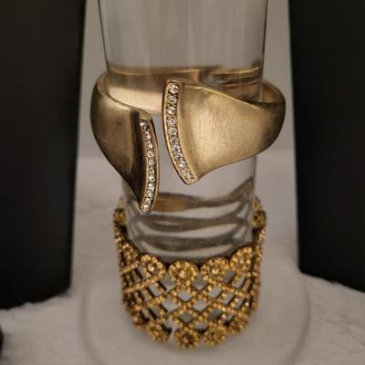Designer, jewelry Park Lane earrings, Napier necklace and earrings. bracelets, necklace, pendant