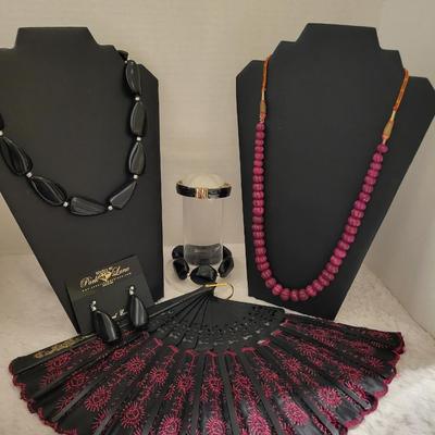 Park Lane Earrings, Black and Fuchisa Lot.