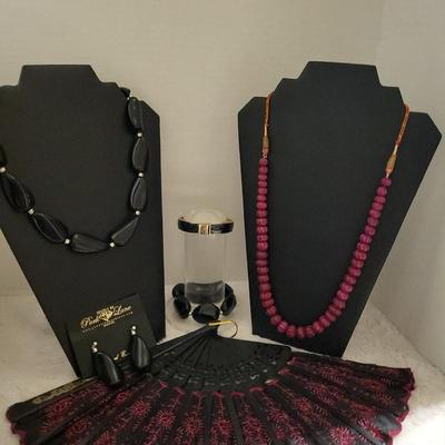Park Lane Earrings, Black and Fuchisa Lot.