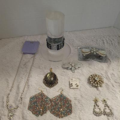 Shiney jewelry lot