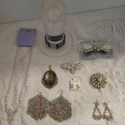 Shiney jewelry lot