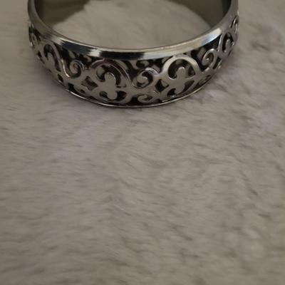African beads, bracelet, hairpin, ring size 6 1/2