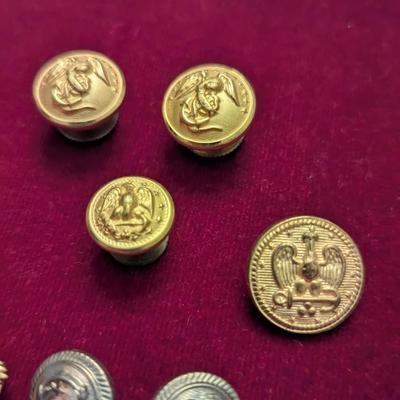 Sale Photo Thumbnail #2646: Vintage Navy Button Hole Lapel Pin Flying Eagle #11
