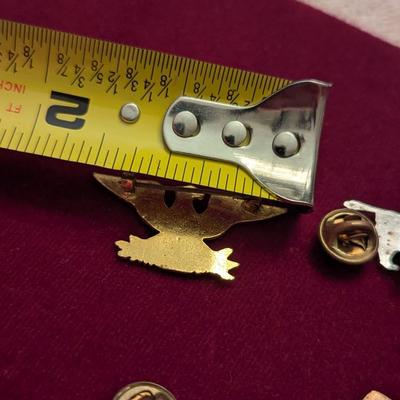 Sale Photo Thumbnail #2682: Vintage USMC Hat/Collar Pins #19