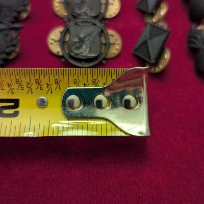 Sale Photo Thumbnail #2743: Army Corps Engineer's Castle Set - Army Staff Specialist Pins - Transportation & Finance #28