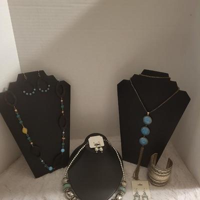Southwestern style jewelry