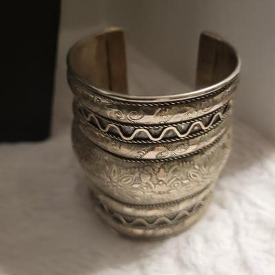 Southwestern style jewelry
