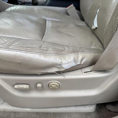 Sale Photo Thumbnail #66: 270k actual miles. Vehicle was used as a vehicle to and from work. It was used to haul some small trailers and a boat occasionally. Has auto start with 3 keys and 2 remotes. 1 key will need to be programmed. 
Repairs made in 2025-
New battery
New Starter
