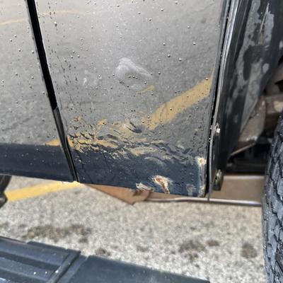 Sale Photo Thumbnail #20: 270k actual miles. Vehicle was used as a vehicle to and from work. It was used to haul some small trailers and a boat occasionally. Has auto start with 3 keys and 2 remotes. 1 key will need to be programmed. 
Repairs made in 2025-
New battery
New Starter
