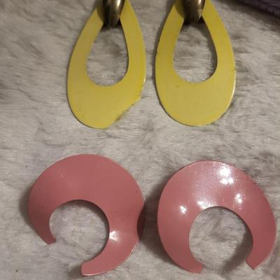 Pastel colored lot