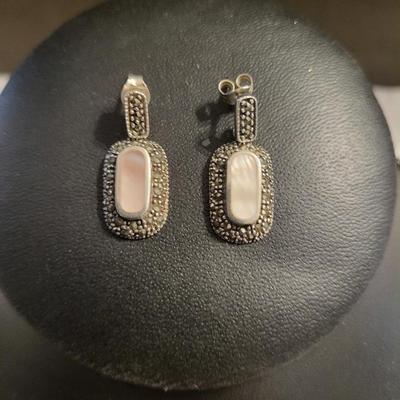 Marcasite mother of Pearl 925 necklace and earrings