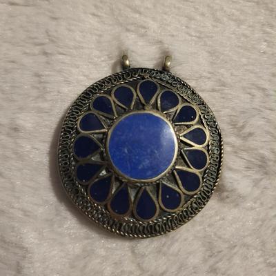 Beautiful sterling pendant 30 gr., Lapis stone