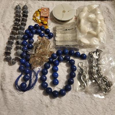 Beads string wire elements