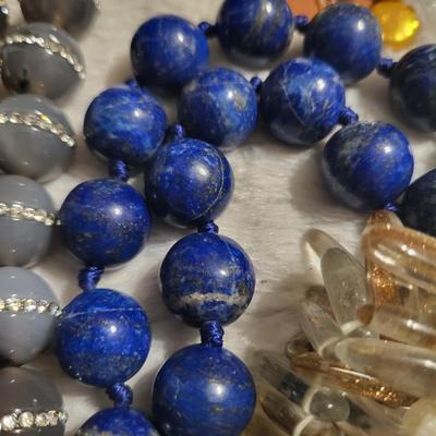 Beads string wire elements