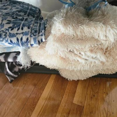 Sale Photo Thumbnail #433