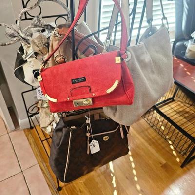 Sale Photo Thumbnail #475