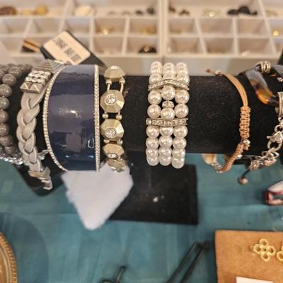Sale Photo Thumbnail #484