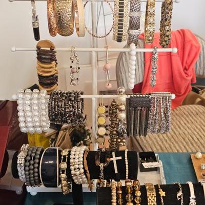 Sale Photo Thumbnail #768