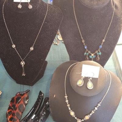 Sale Photo Thumbnail #777