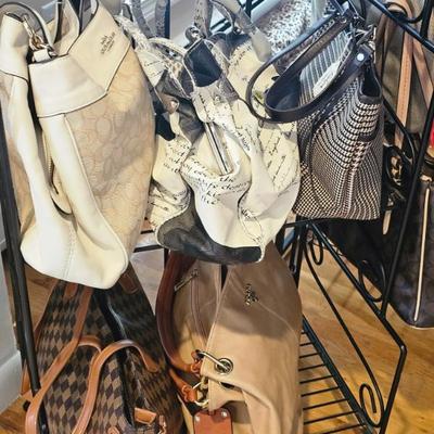 Sale Photo Thumbnail #806