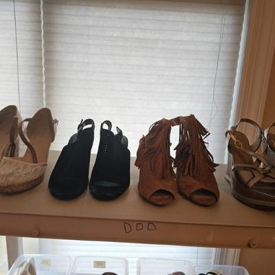 Sale Photo Thumbnail #943
