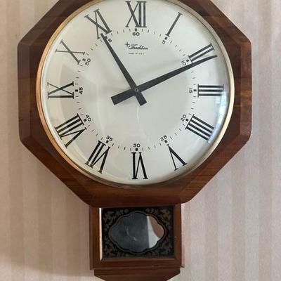 Traditional wall clock