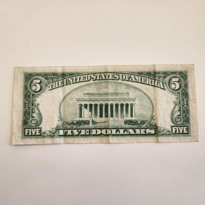One $5 Federal Reserve Note - Lot A