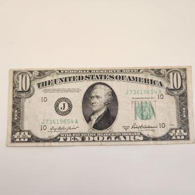 One $10 Federal Reserve Note - Lot A