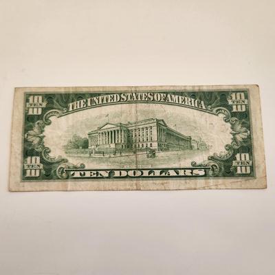One $10 Federal Reserve Note - Lot A