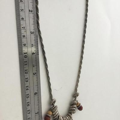 Silver tone beautiful fashion necklace
